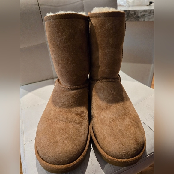 UGG Cozy Tan Shearling-Lined Women's Boots - Picture 5 of 12